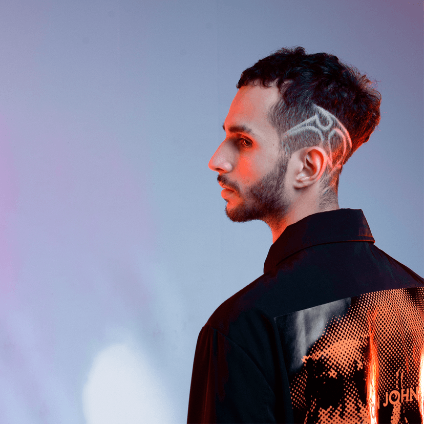 DJ Ariel performance